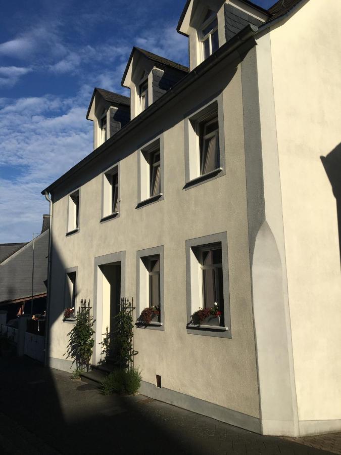 Ferienwohnung Rabennest Hatzenport エクステリア 写真